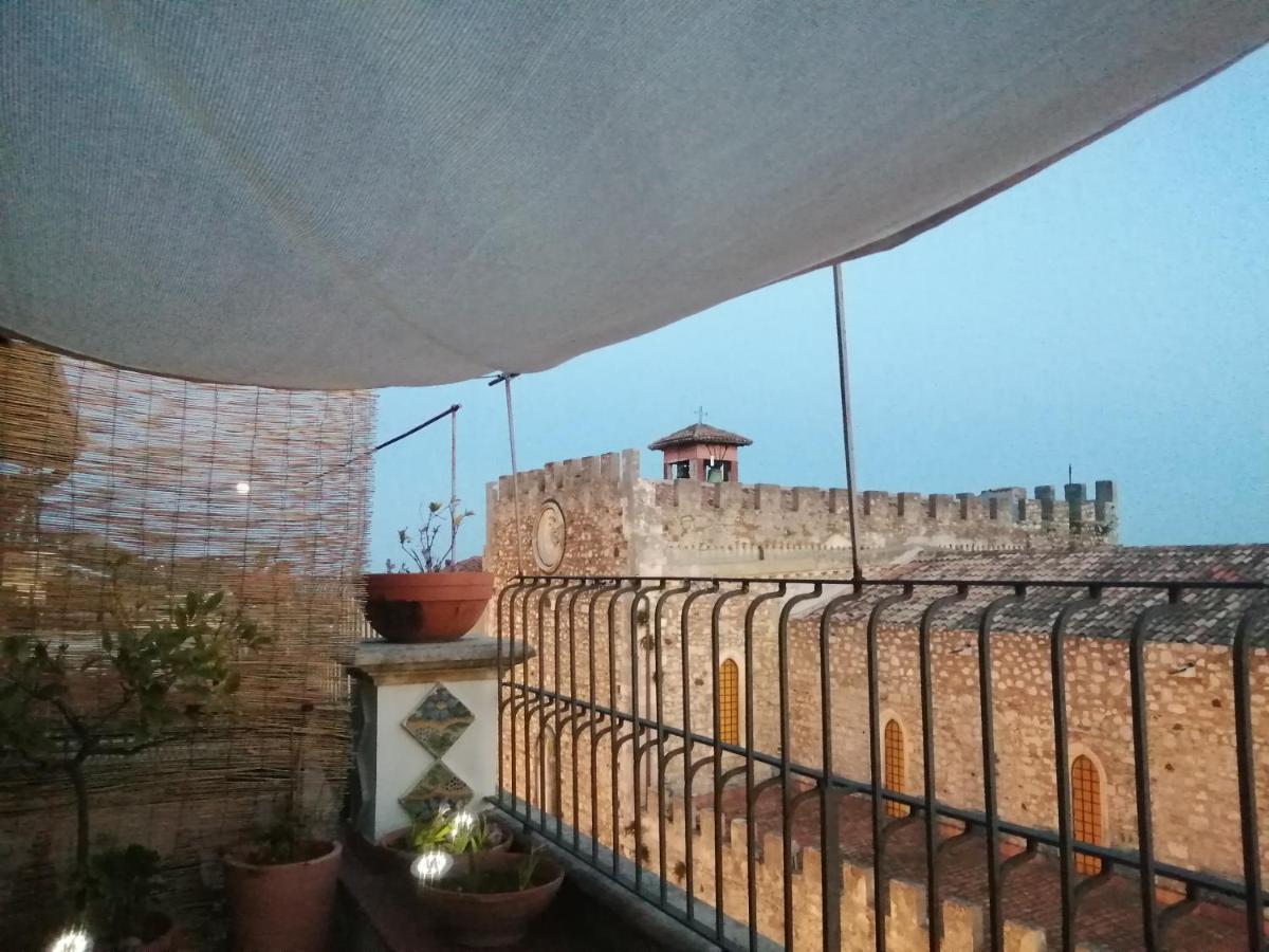 Aly Art Apartment Taormina Duomo, Gulf & Etna View ภายนอก รูปภาพ